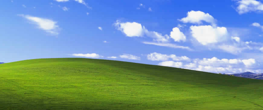 Windows XP经典蓝天白云草原高清壁纸图片 3440x1440