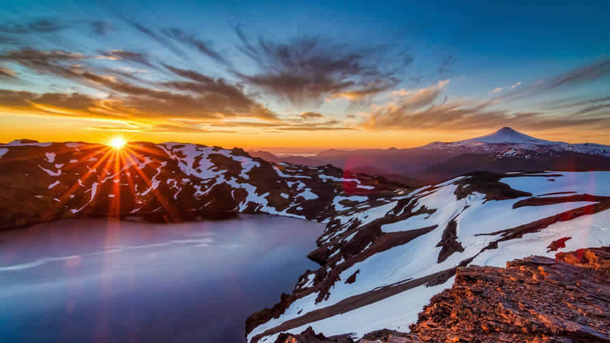 日落山脉雪景高清壁纸图片 2560x1440