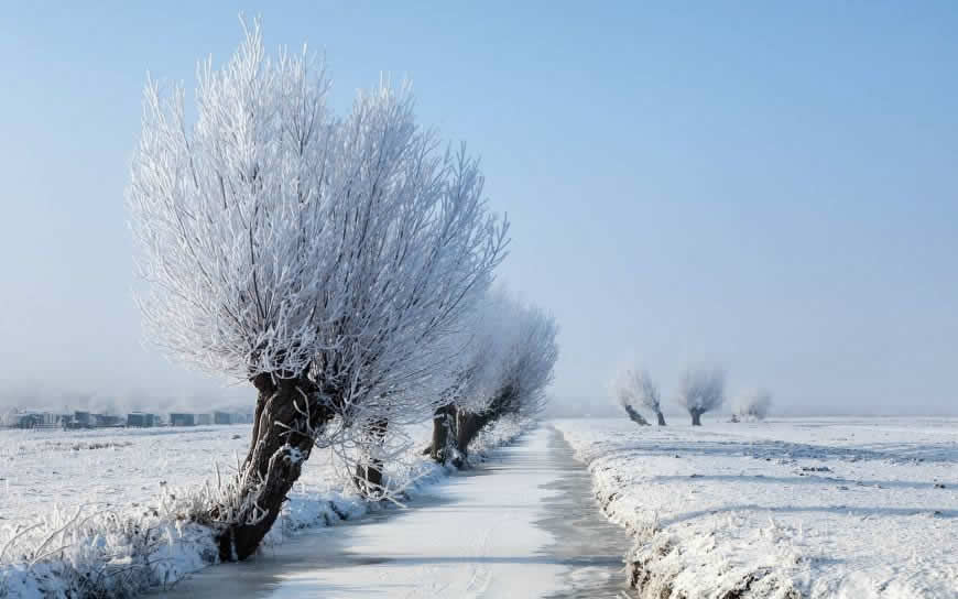 冬天冰封的河流雪景高清壁纸图片 1920x1200