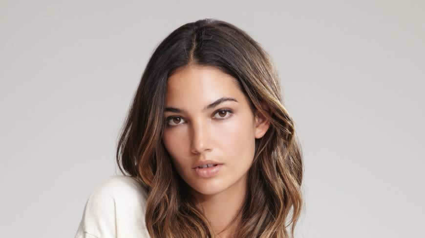 莉莉·奥尔德里奇(Lily Aldridge)高清壁纸图片 2880x1620