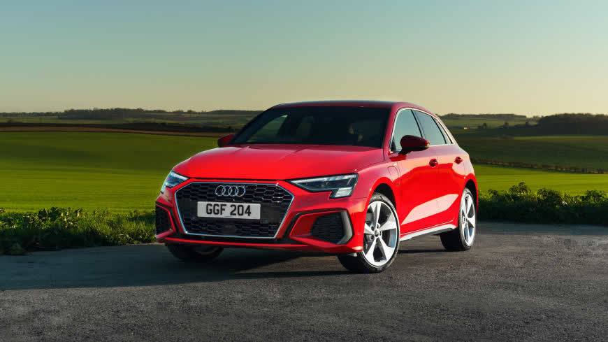 2020款红色奥迪A3 Sportback 40 TFSI e S line高清壁纸图片 5120x2880