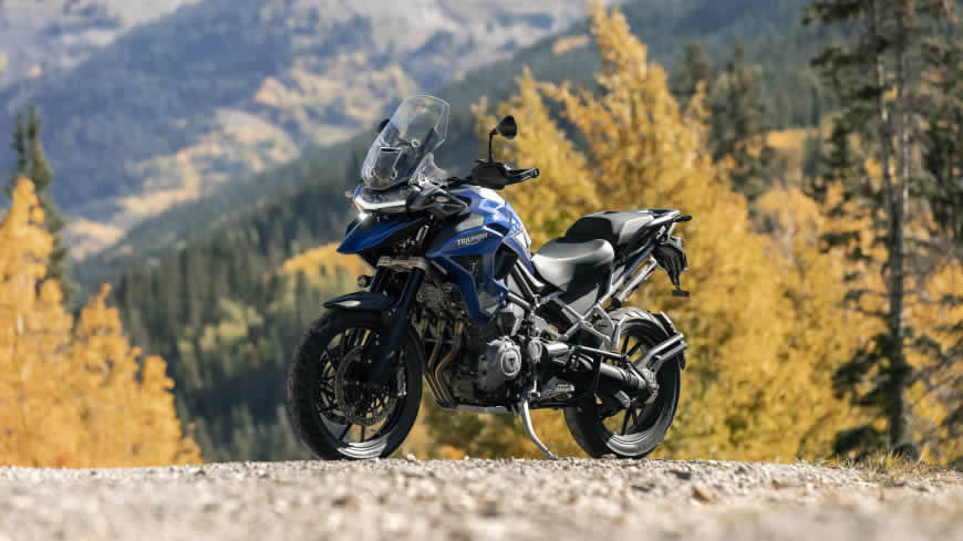 2022款凯旋(Triumph) Tiger 1200摩托车高清壁纸图片 7680x4320